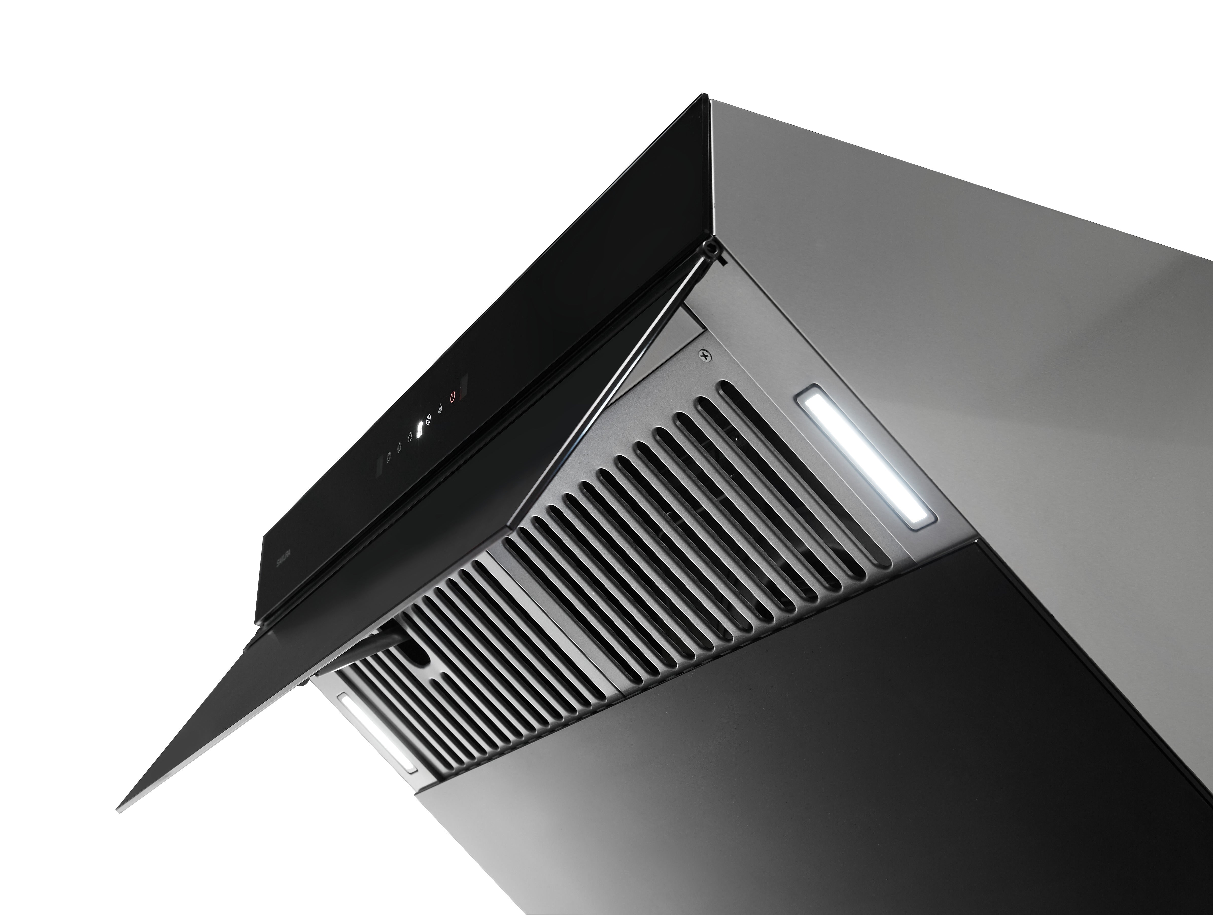 SAKURA R7261 range hood designed with a golden 90-degree angle to efficiently gather and extract all kitchen smoke